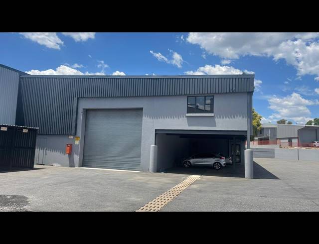 3,568M² WAREHOUSE TO LET IN PRETORIA INDUSTRIAL